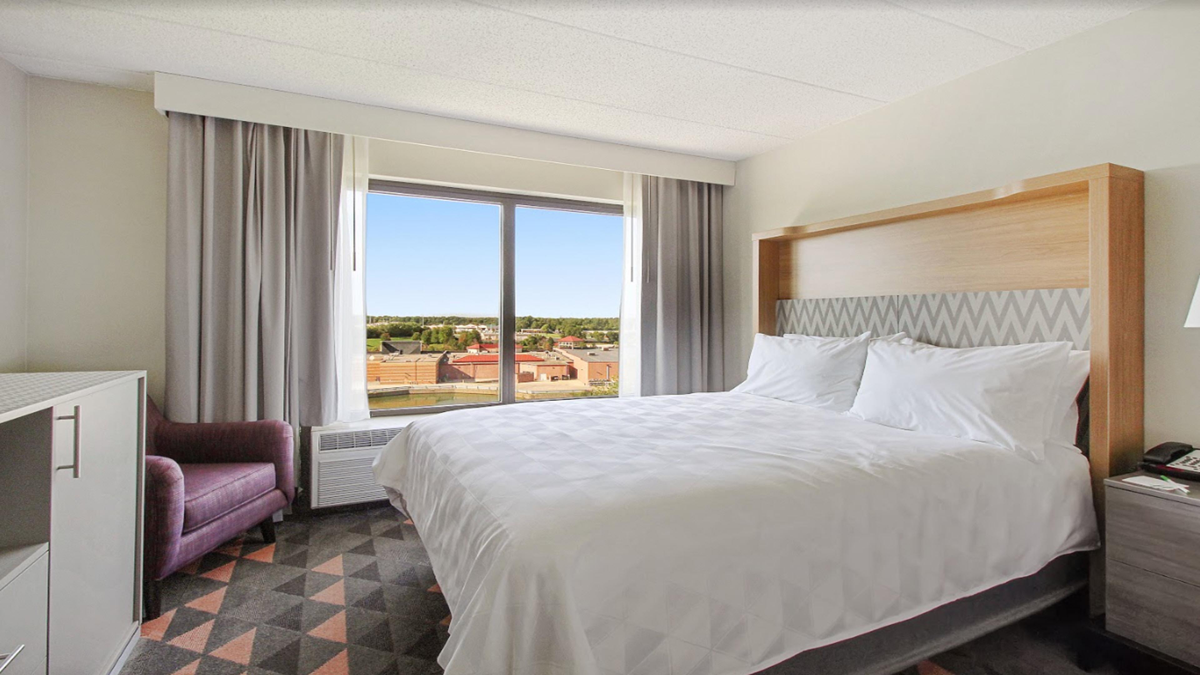 Holiday Inn Chicago Nw Crystal Lk Conv Ctr By Ihg Crystal Lake Exterior photo