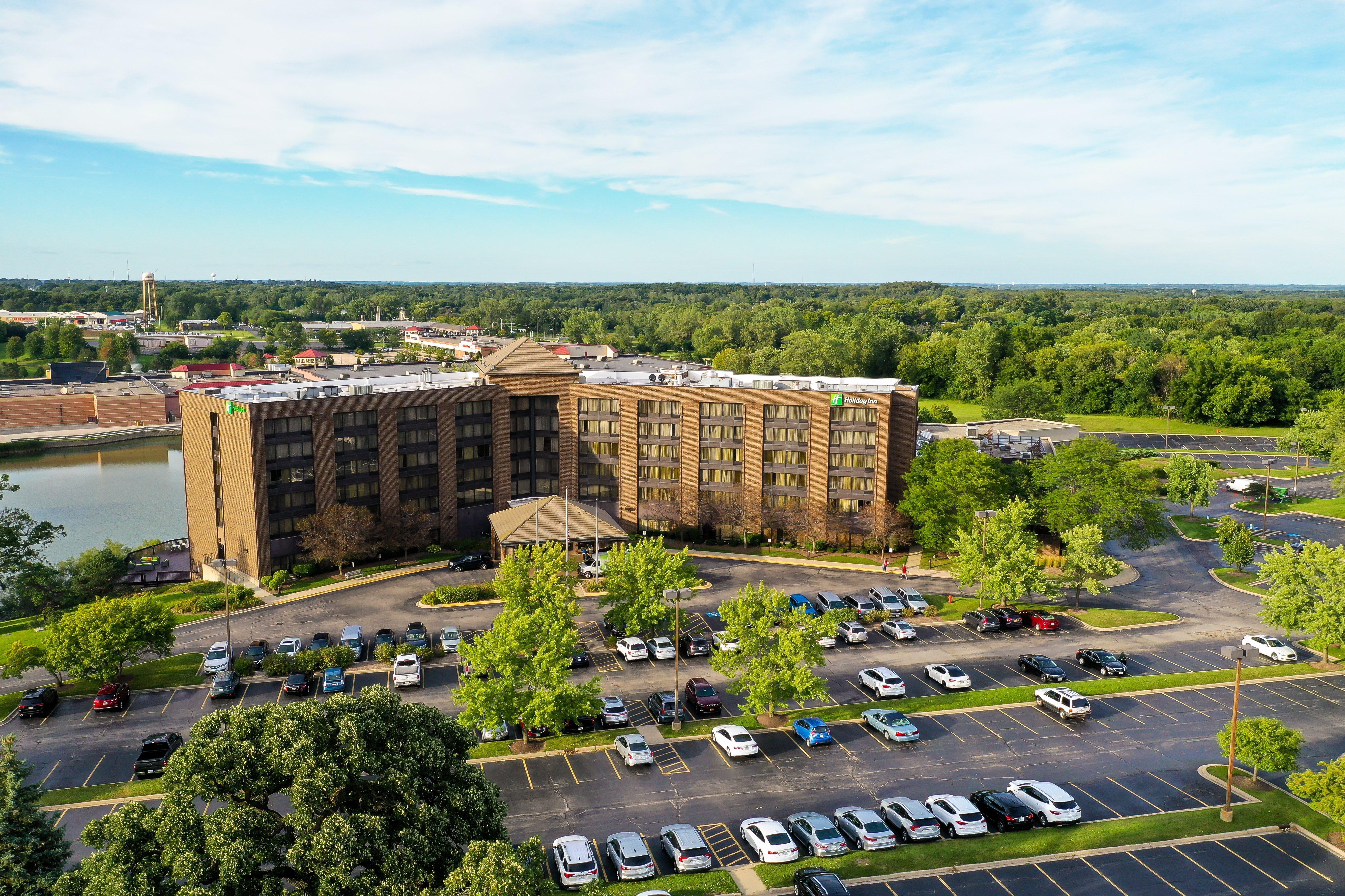 Holiday Inn Chicago Nw Crystal Lk Conv Ctr By Ihg Crystal Lake Exterior photo