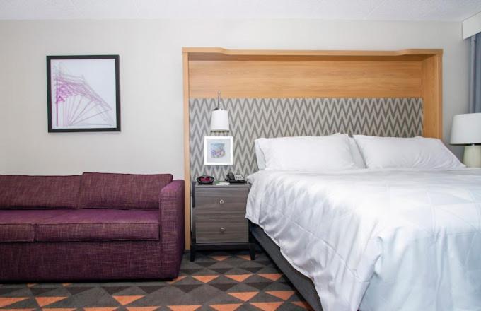Holiday Inn Chicago Nw Crystal Lk Conv Ctr By Ihg Crystal Lake Exterior photo