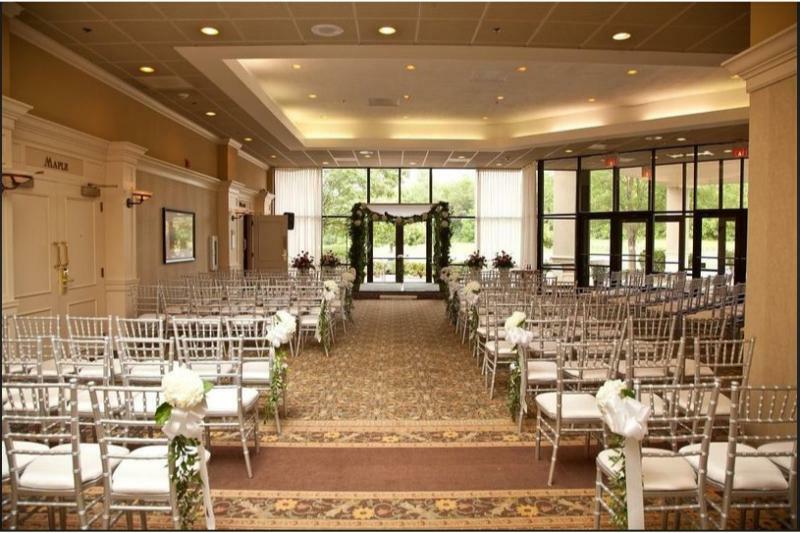 Holiday Inn Chicago Nw Crystal Lk Conv Ctr By Ihg Crystal Lake Exterior photo